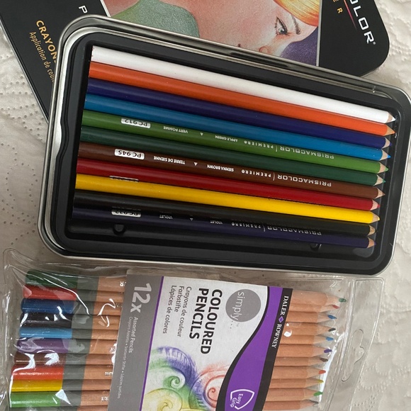 11 PRISMACOLOR pencils & 11colored pencils all pre-loved - Picture 2 of 2